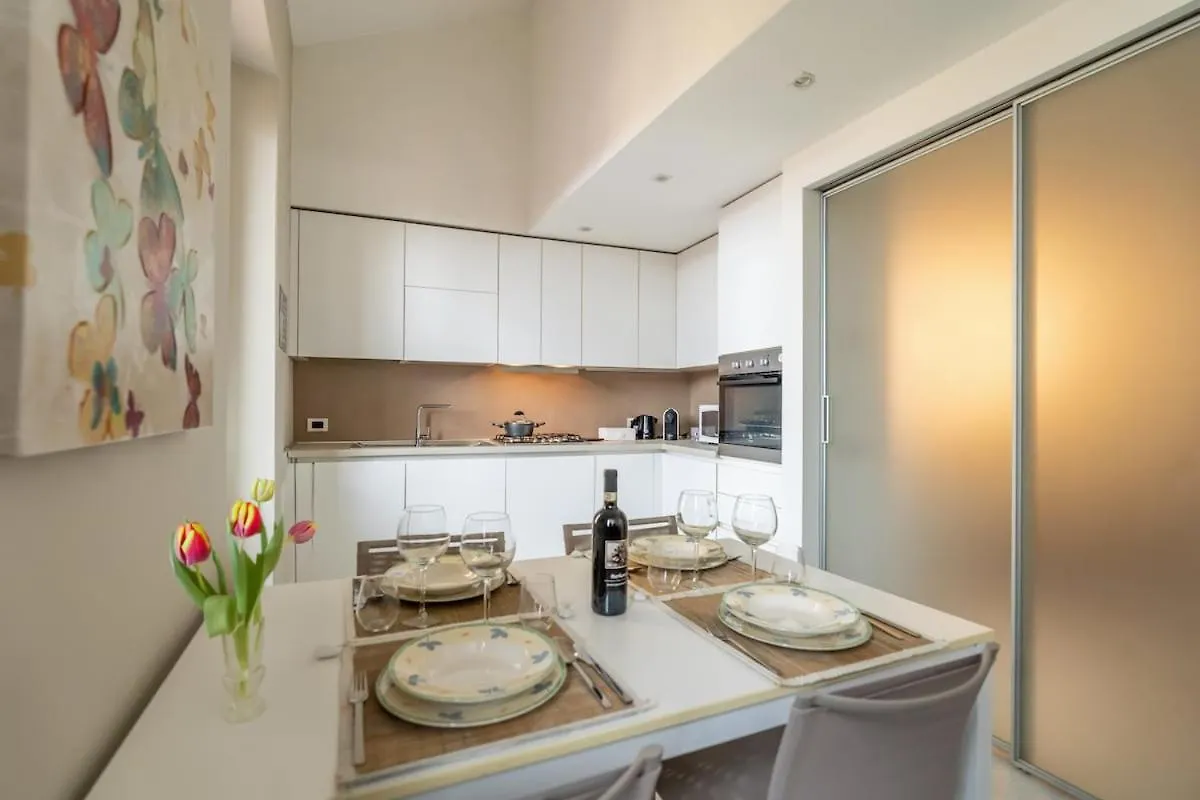 Navigli-Duomo - Design Apartment, Netflix, Wi-Fi Milánó