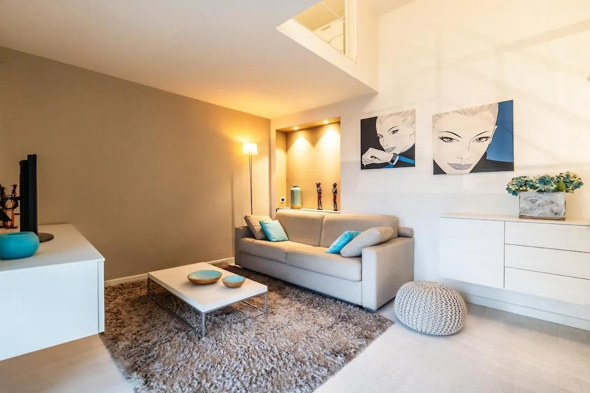 Navigli-Duomo - Design Apartment, Netflix, Wi-Fi Milánó Apartman